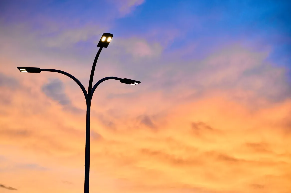 Budowa i montaż oświetlenia ulicznego